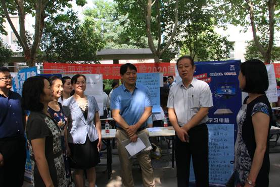 说明:C:\Users\Lenovo\Desktop\商公司双选会3.jpg